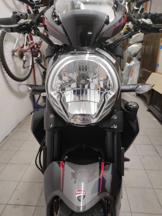 Ducati Monster 1200 R (2016 - 19) (2)