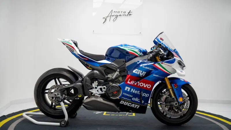 Ducati Panigale V4 Tricolore Italia (2025 - 26) (2)