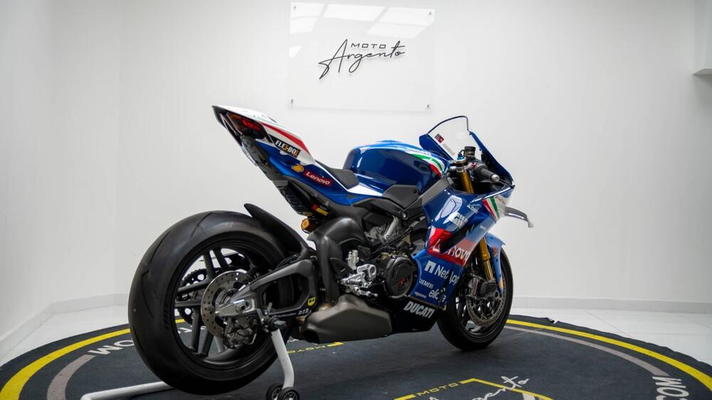 Ducati Panigale V4 Tricolore Italia (2025) (3)