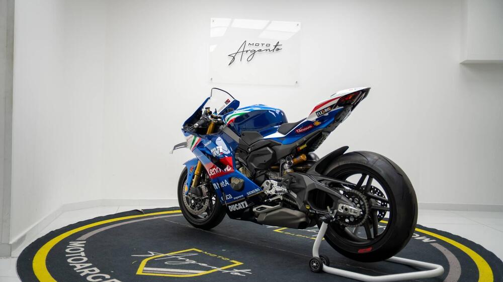 Ducati Panigale V4 Tricolore Italia (2025) (5)