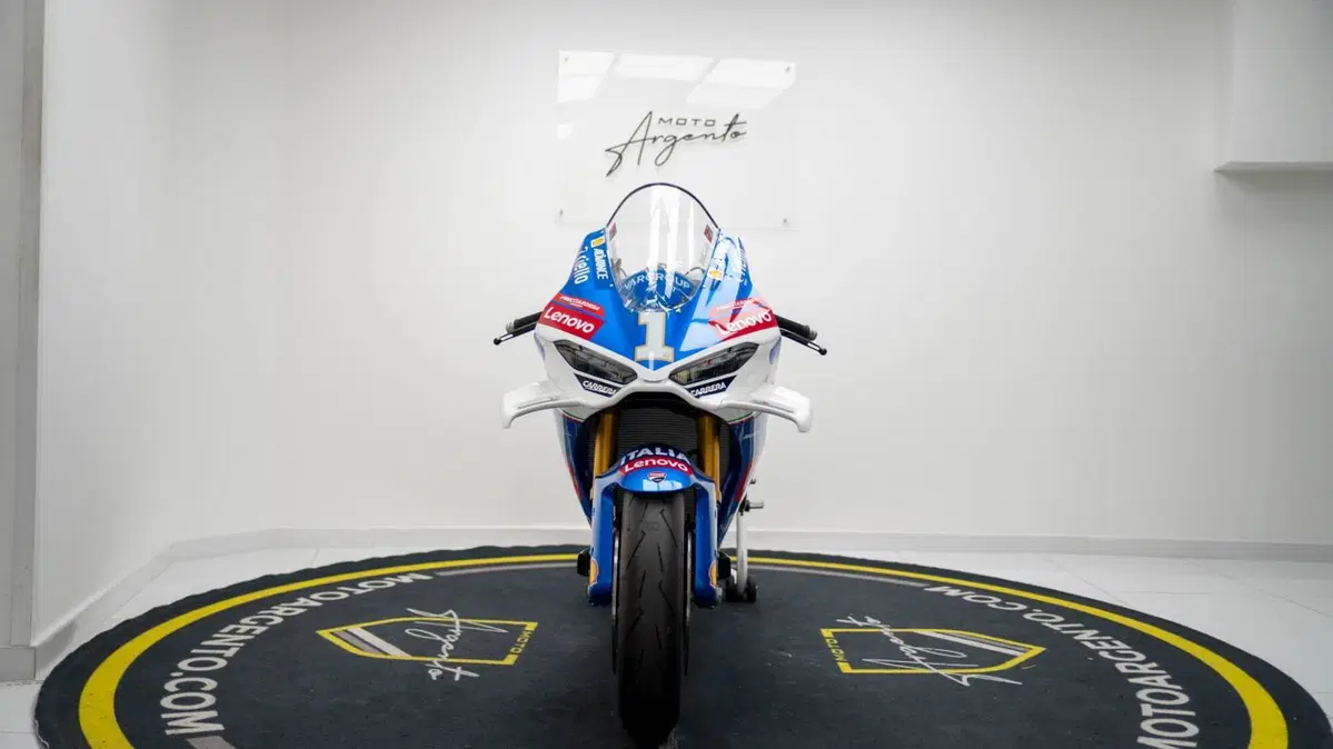 Ducati Panigale V4 Tricolore Italia (2025 - 26) (8)