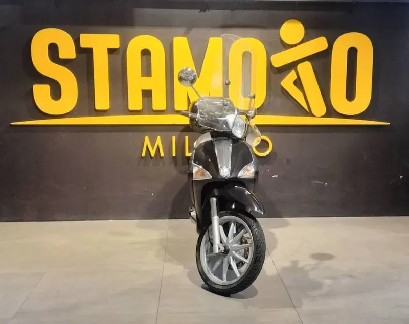 Piaggio Liberty 150 4T Full Optional (2008 - 13) (3)