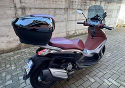 Piaggio Beverly 350 SportTouring ie ABS (2011 - 17) usata