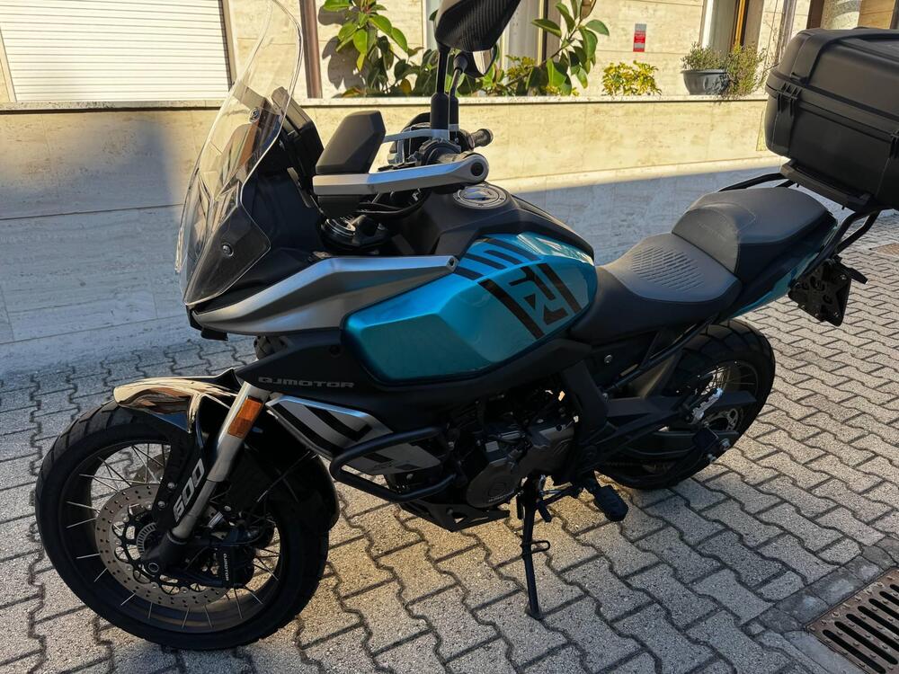 QJ Motor SRT 600 SX (2024 - 25) (3)