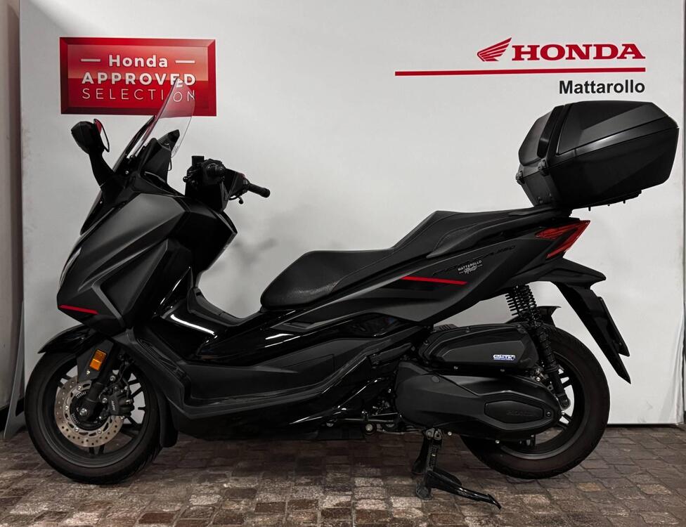 Honda Forza 350 Deluxe (2025) (3)