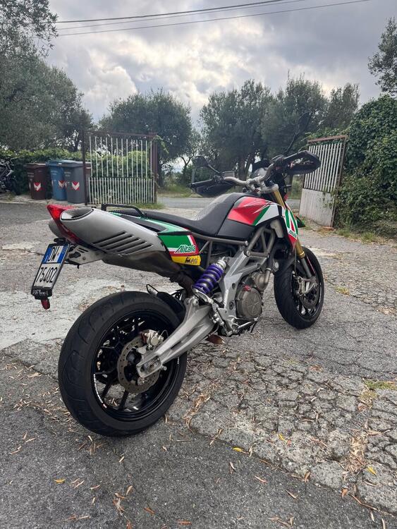 Aprilia Dorsoduro 750 (2009 - 14) (4)