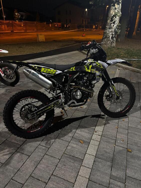 Fantic Motor XEF 125 Performance (2023 - 24) (3)