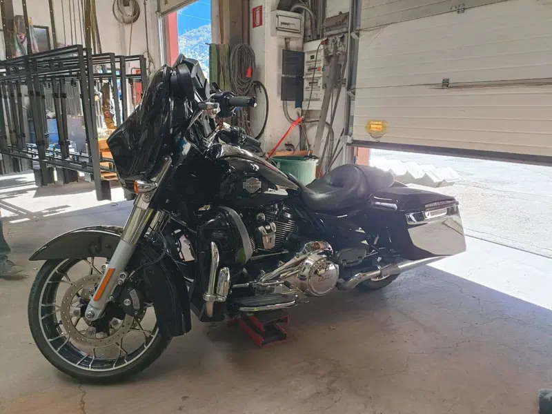 Harley-Davidson 114 Street Glide Special (2019 - 20) - FLHXS (7)