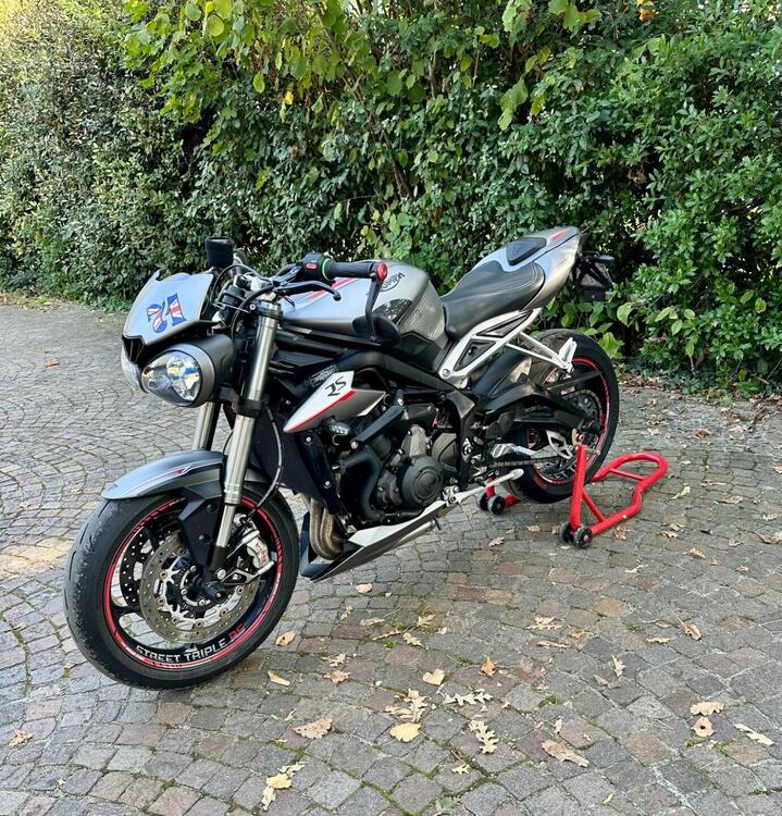 Triumph Street Triple RS (2017 - 19) (2)