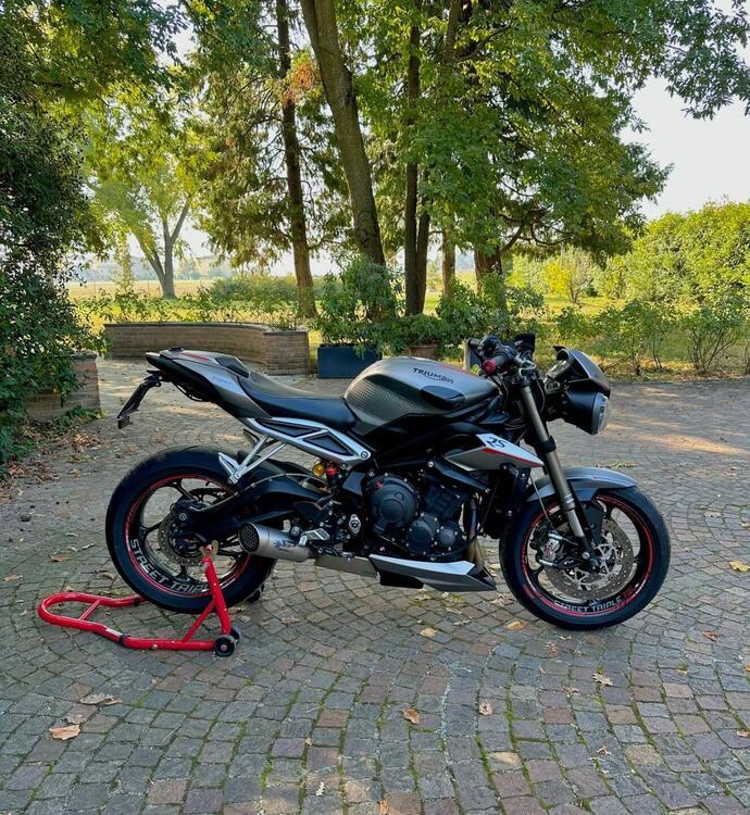 Triumph Street Triple RS (2017 - 19) (5)