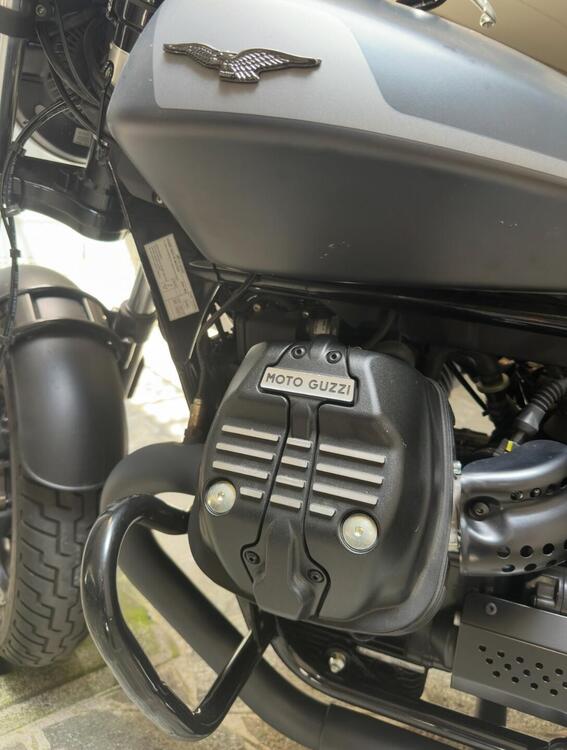 Moto Guzzi V9 Bobber Special Edition (2023 - 25) (3)