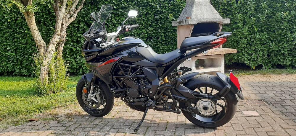 MV Agusta Turismo Veloce 800 Rosso (2021 - 23) (4)