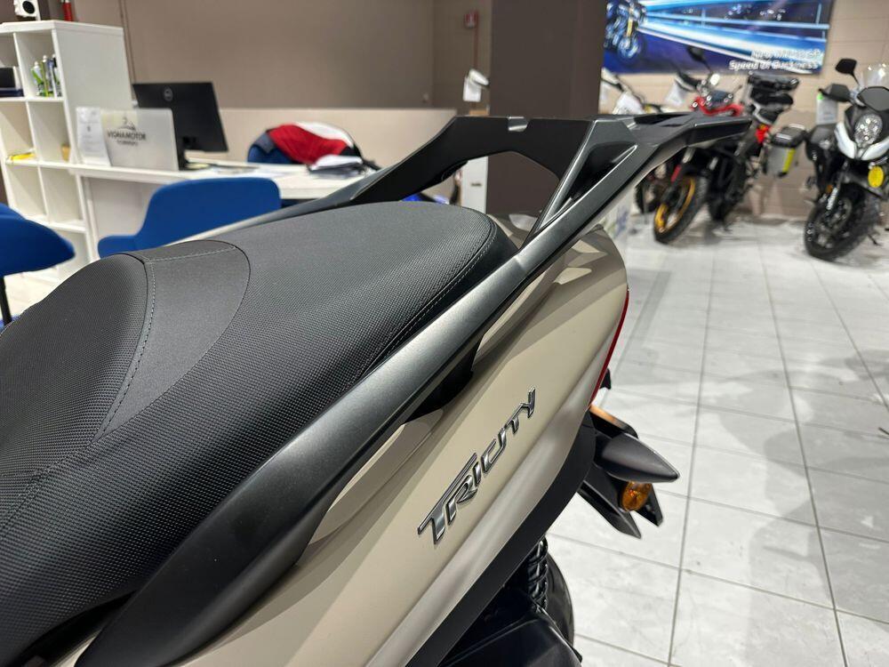 Yamaha Tricity 300 (2021 - 24) (5)