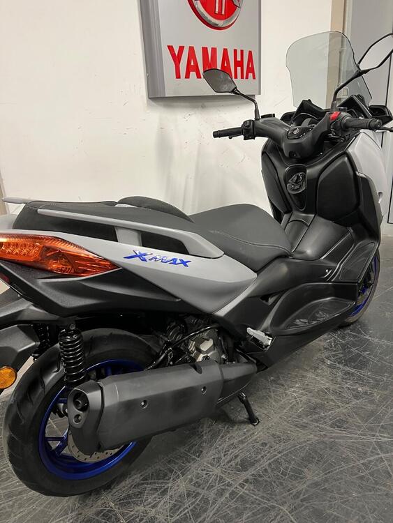 Yamaha X-Max 300 (2021 - 24) (4)