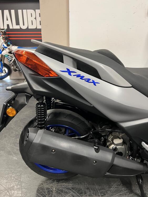 Yamaha X-Max 300 (2021 - 24) (5)