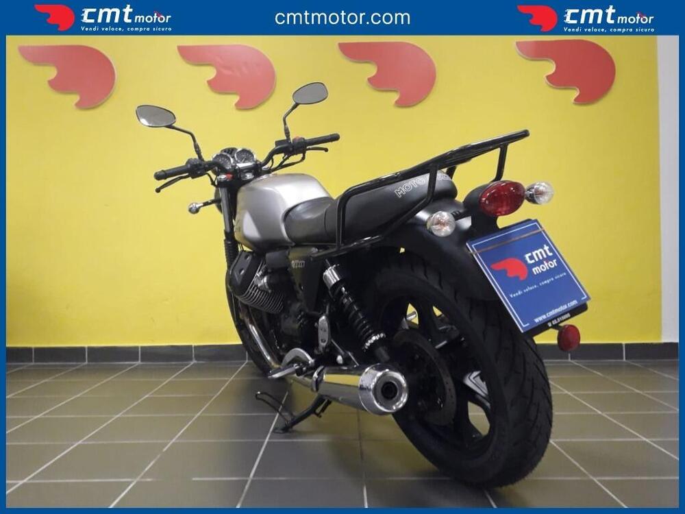 Moto Guzzi V7 II Stone (2015 - 17) (4)