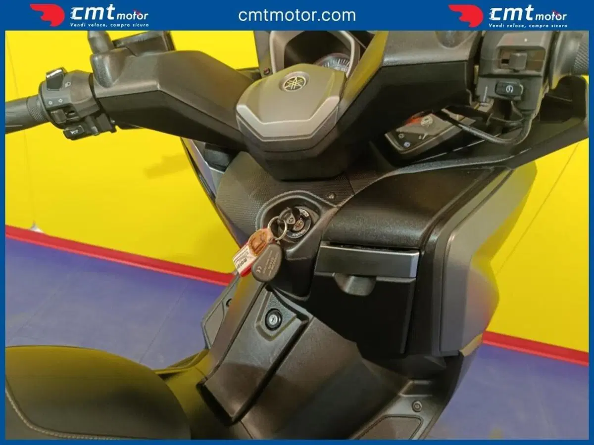 Yamaha X-Max 400 ABS (2013 - 16) (12)