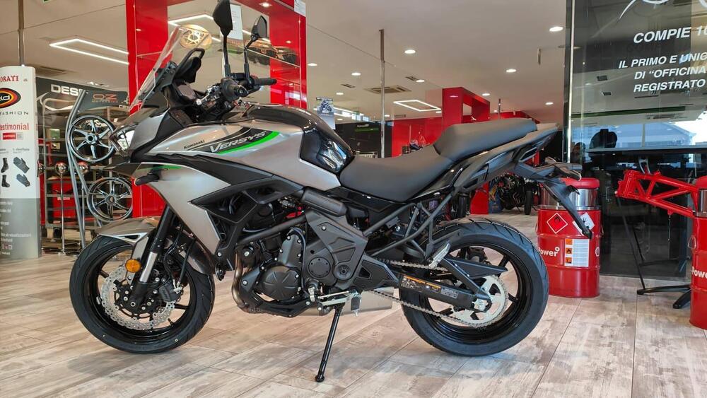 Kawasaki Versys 650 (2025 - 26) (3)