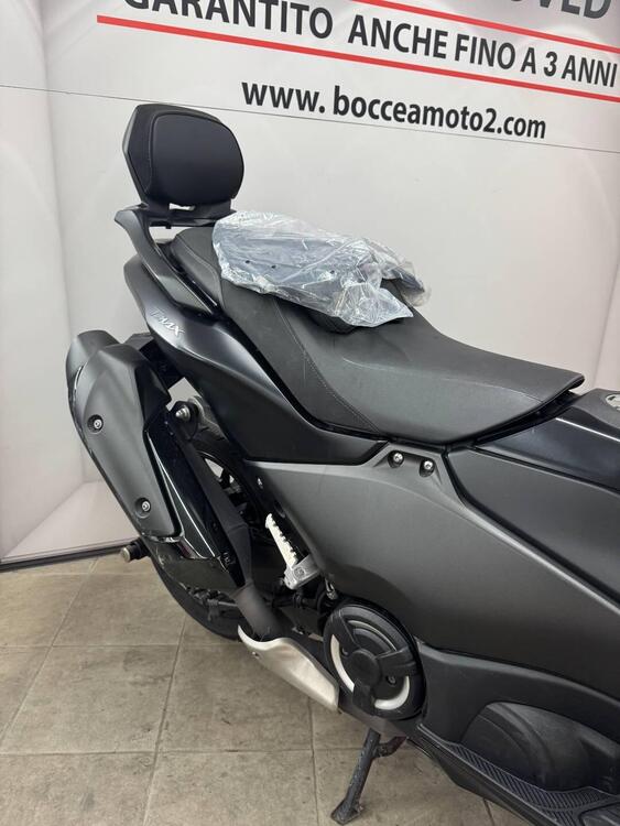 Yamaha T-Max 560 (2022 - 24) (4)
