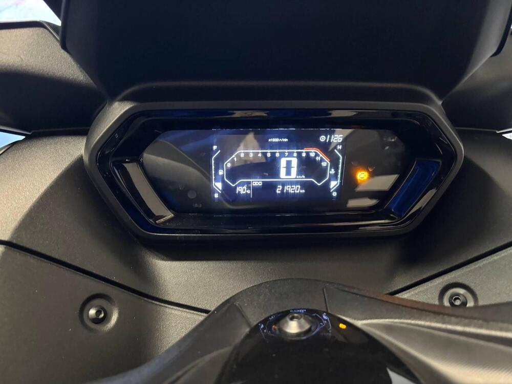 Yamaha X-Max 300 (2021 - 24) (4)