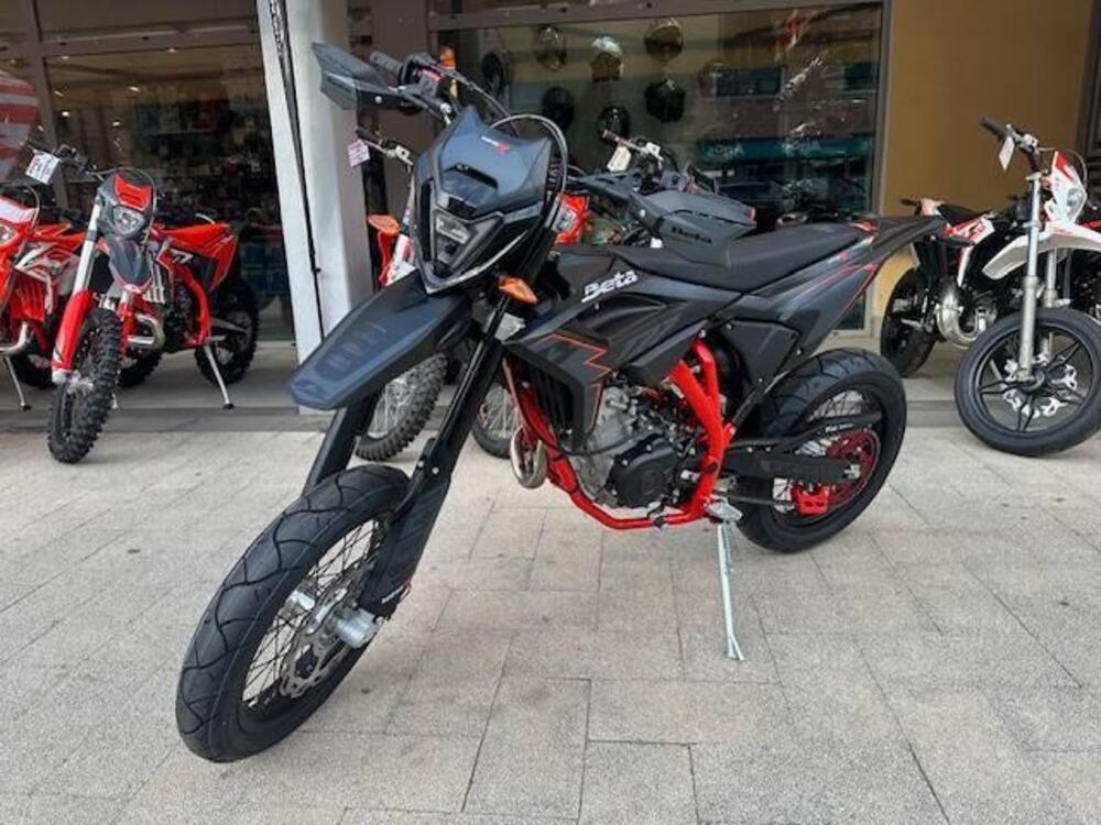 Betamotor RR 125 4T Motard R (2025) (3)