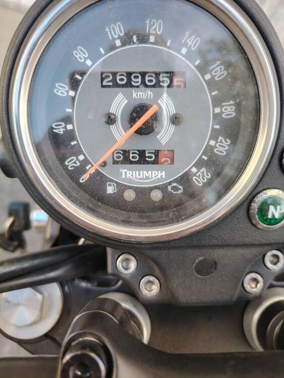 Triumph Bonneville T100 (2008 - 16) (3)