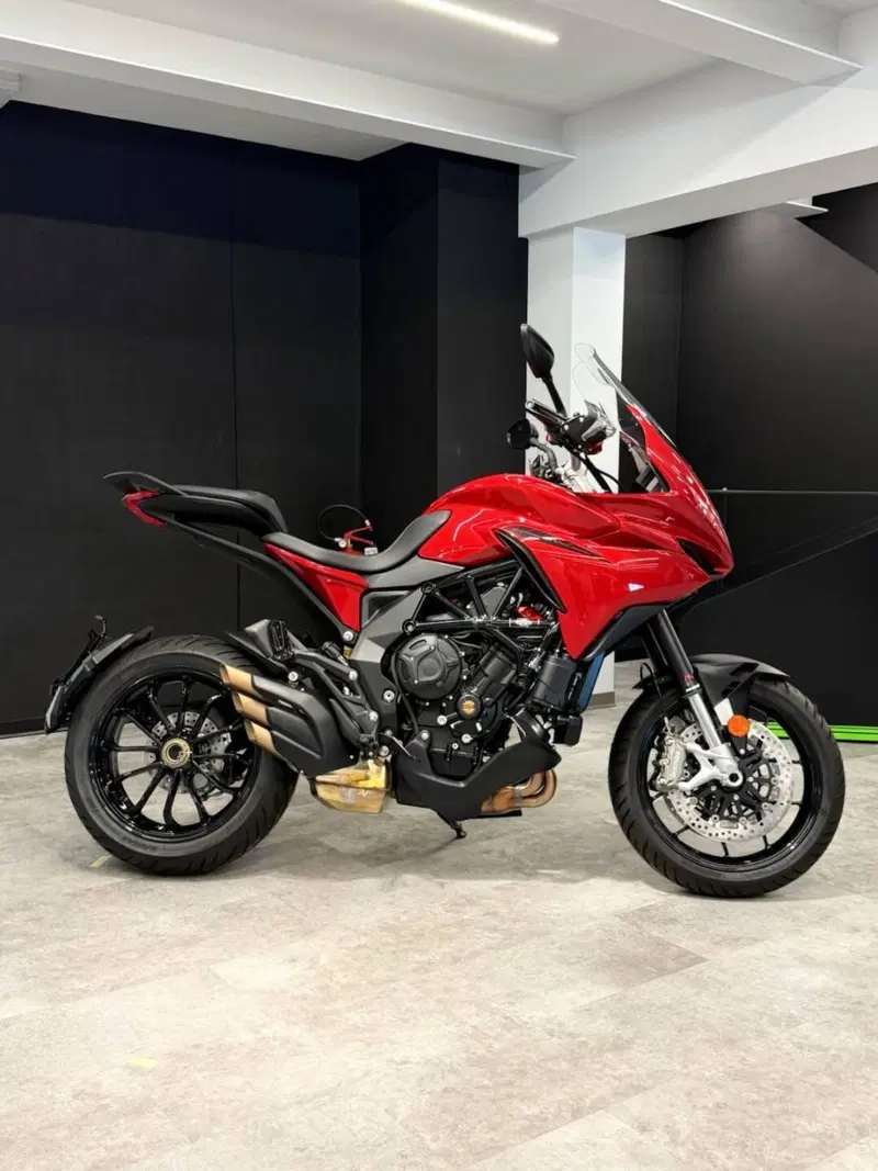 MV Agusta Turismo Veloce 800 R (2023 - 26)
