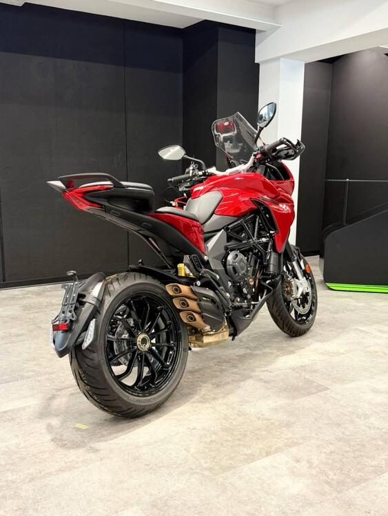 MV Agusta Turismo Veloce 800 R (2023 - 25) (4)