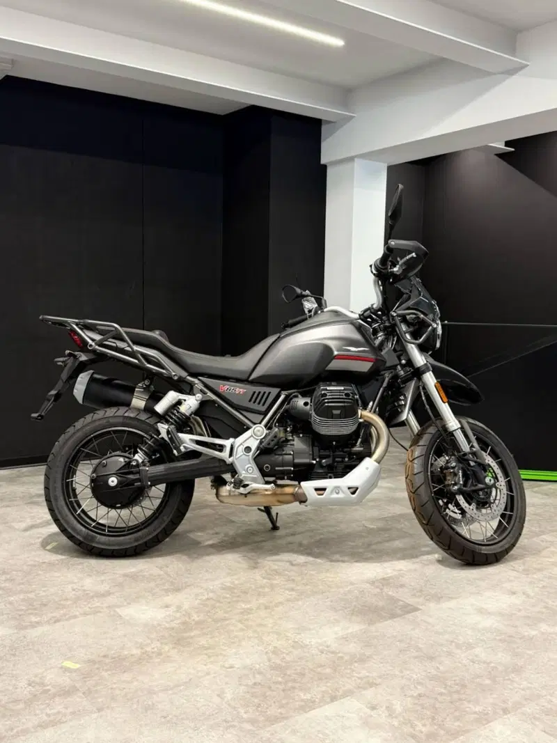 Moto Guzzi V85 TT (2021 - 23)