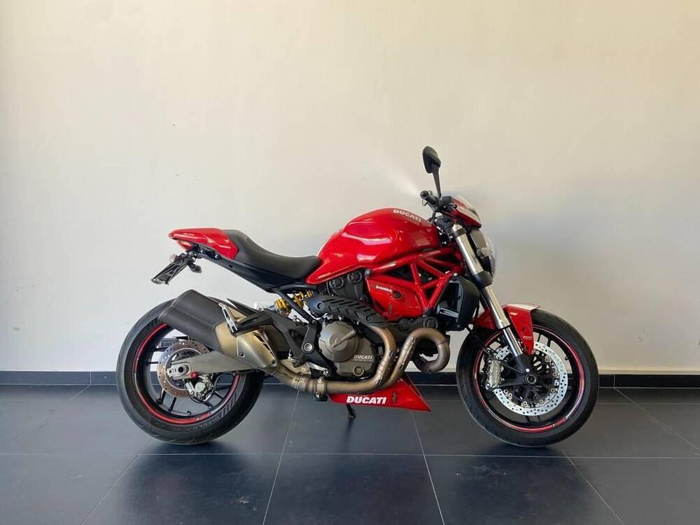 Ducati Monster 696 Plus (2007 - 14) (2)