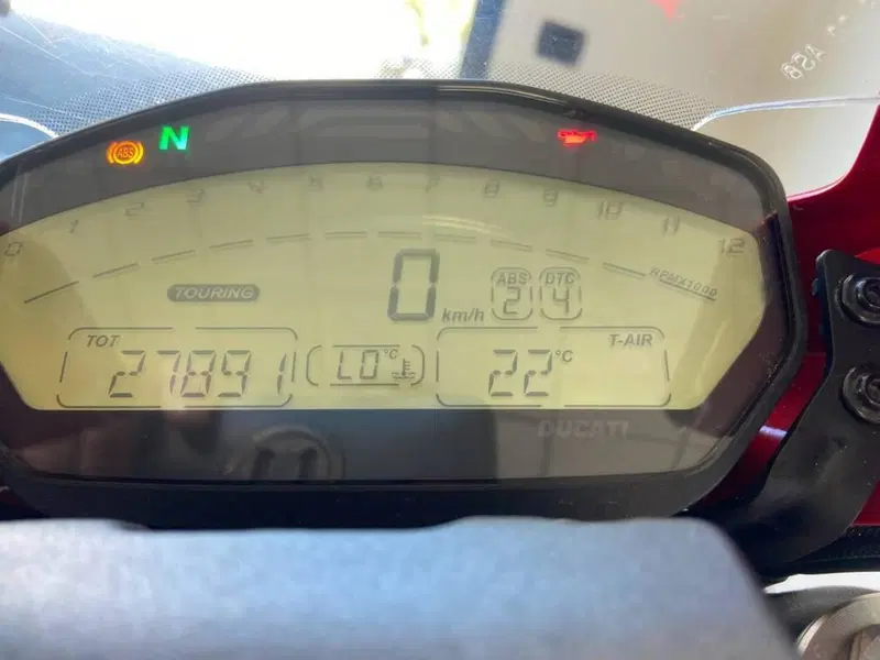 Ducati Monster 696 Plus (2007 - 14) (7)