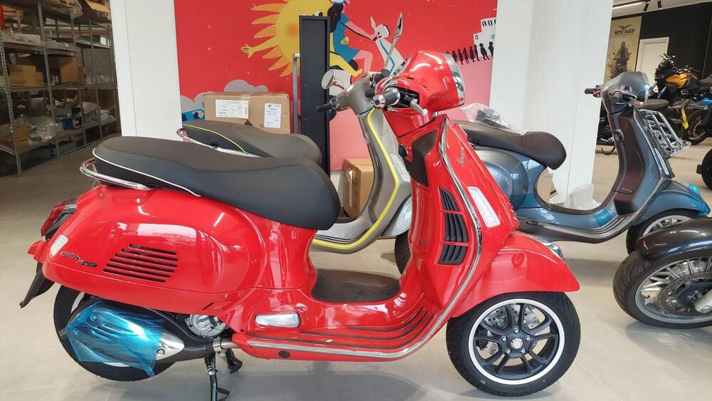 Vespa GTS 300 Super (2023 - 24)