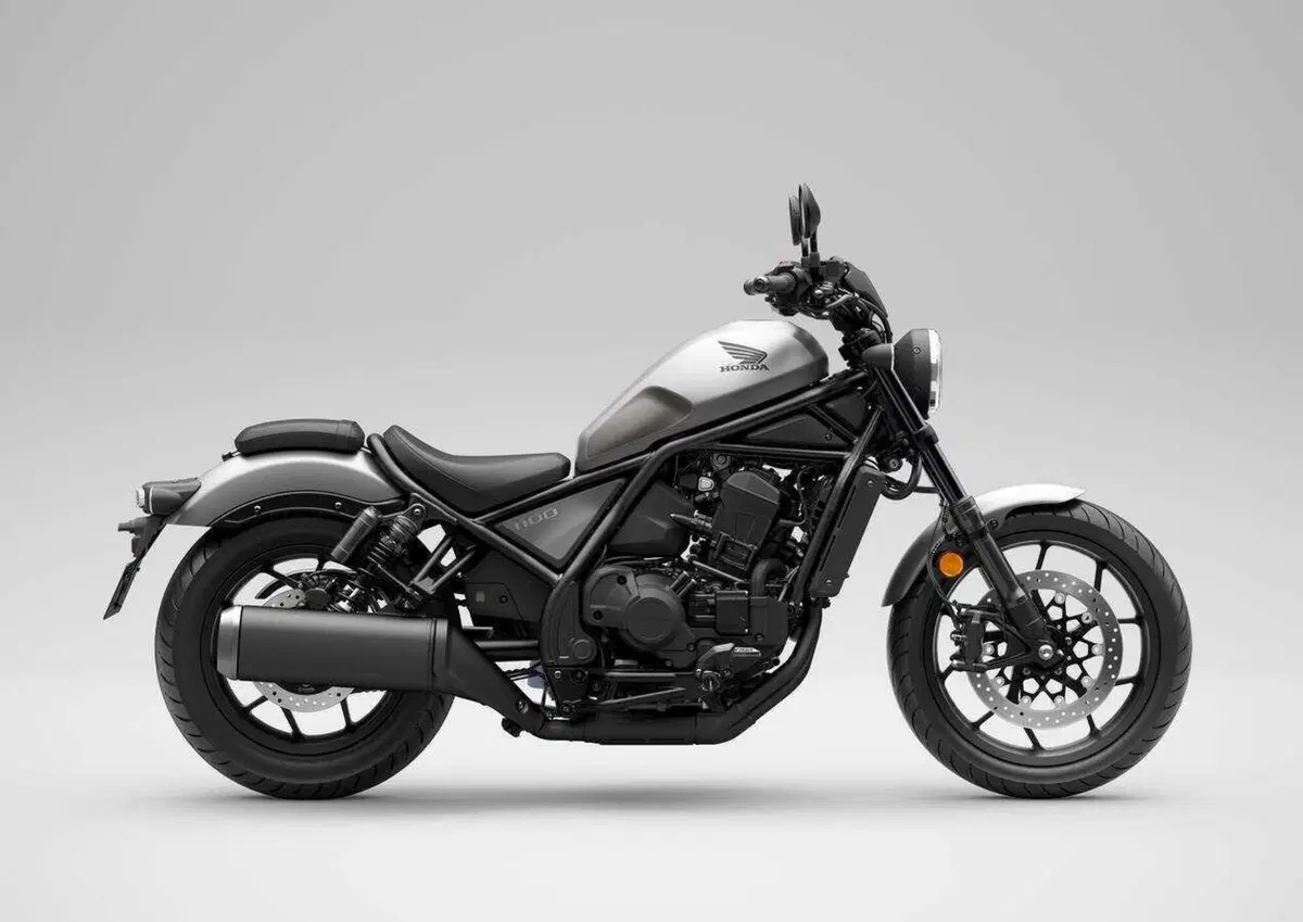 Honda CMX1100 Rebel 2026: nuova livrea e conferme tecniche