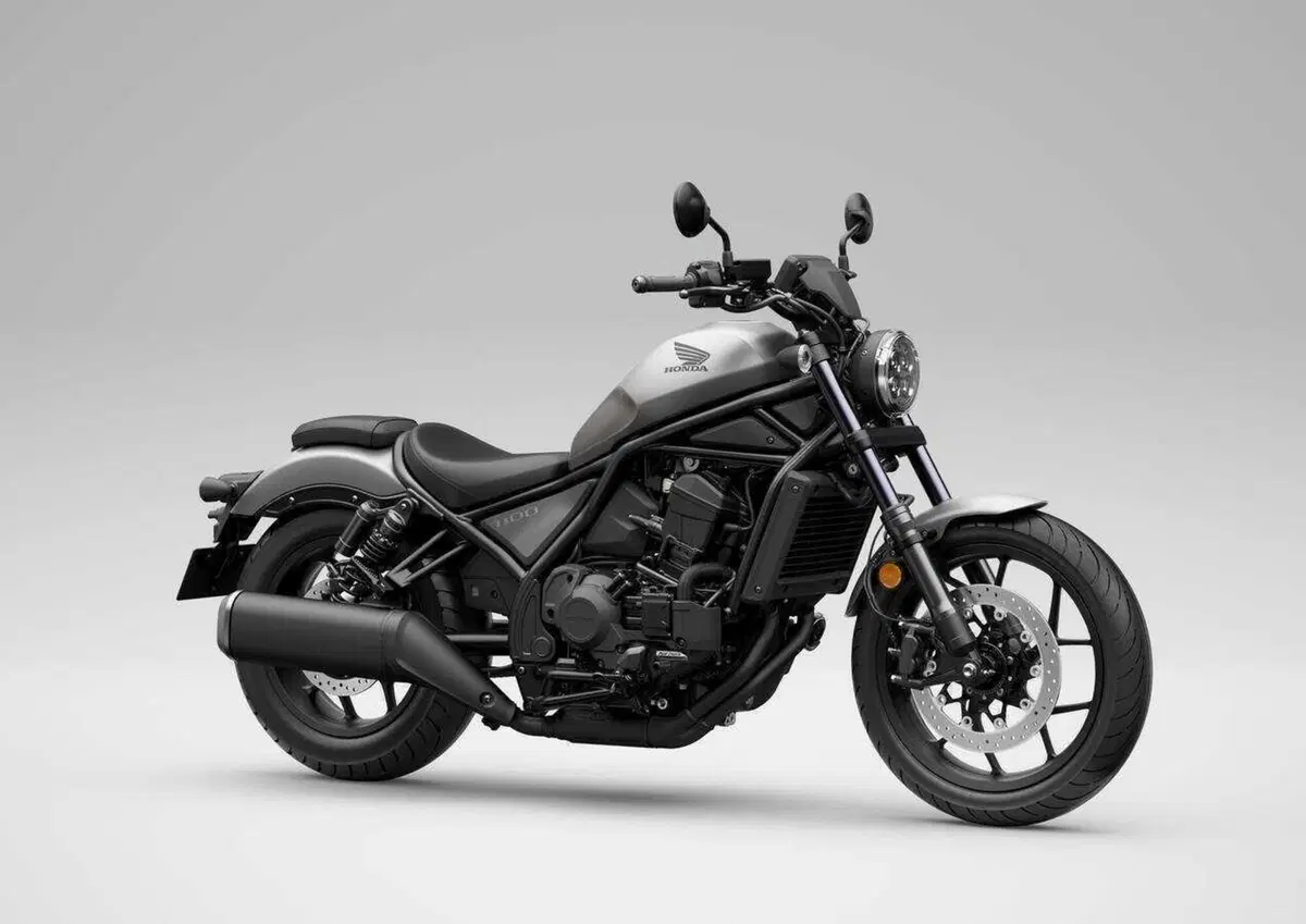 Honda CMX1100 Rebel 2026: nuova livrea e conferme tecniche (2)