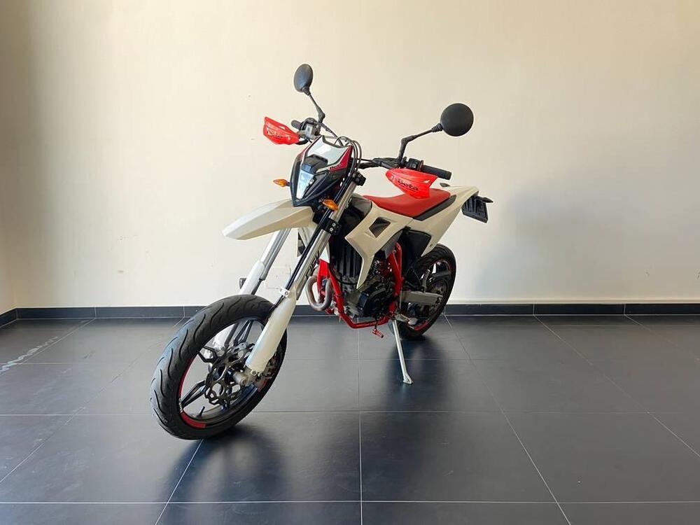 Betamotor RR 125 4T Motard LC (2021 - 23) (5)