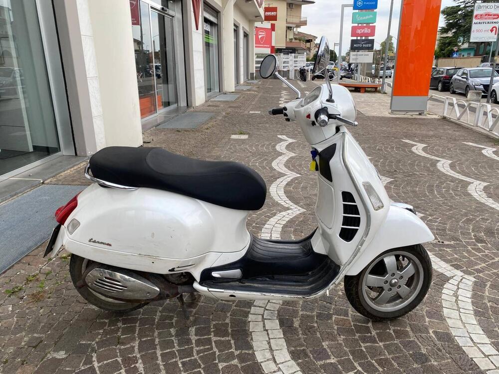 Vespa GTS 250 i.e.