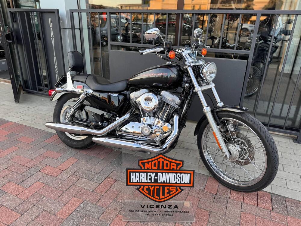 Harley-Davidson 883 Custom (2006 - 07) - XL 883C