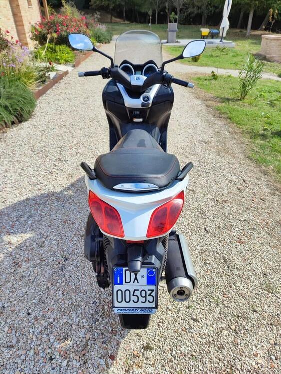 Yamaha X-Max 250 (2010 - 13) (4)