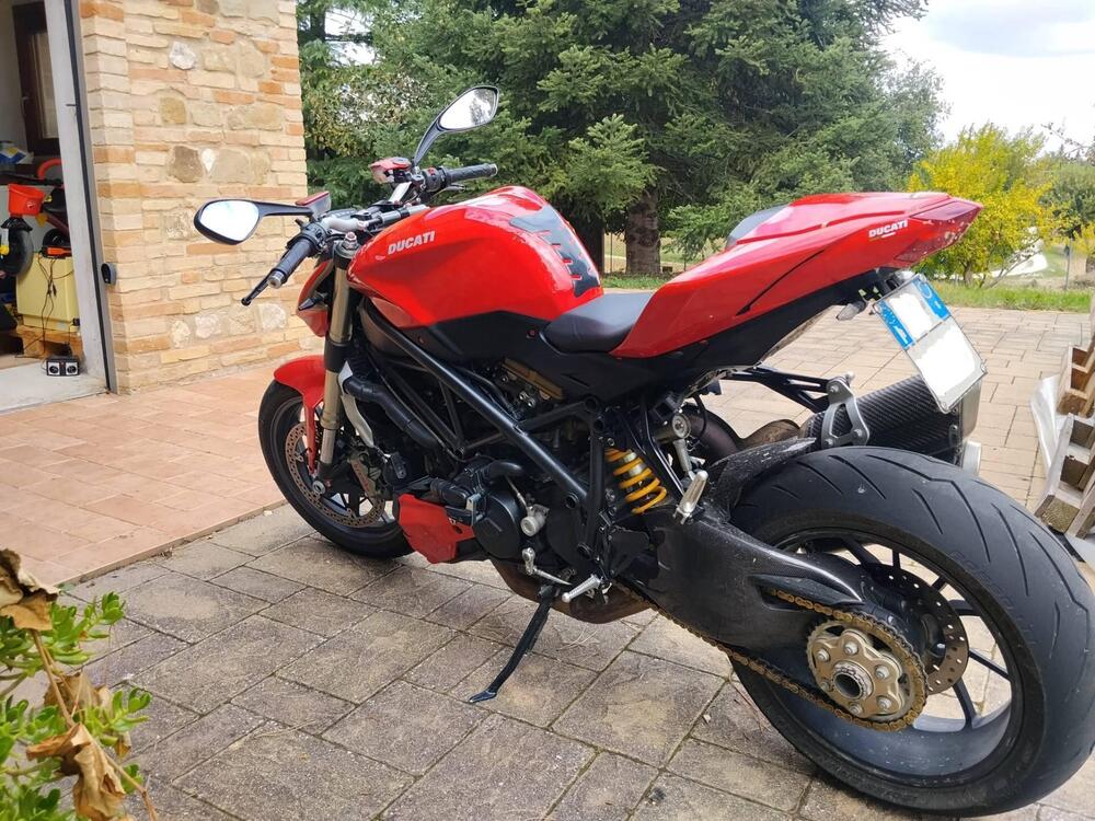 Ducati Streetfighter (2009 - 12) (4)