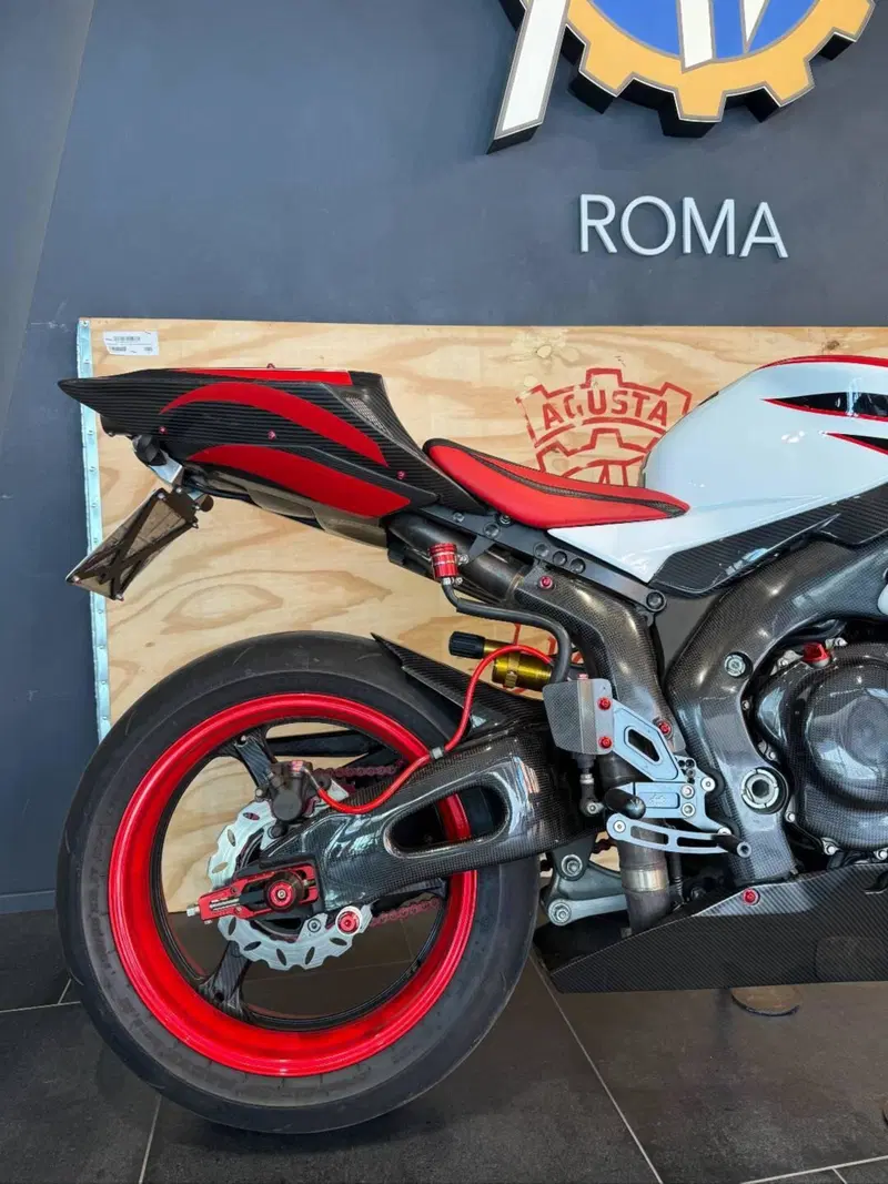 Honda CBR 1000 RR Fireblade (2006 - 07) (6)