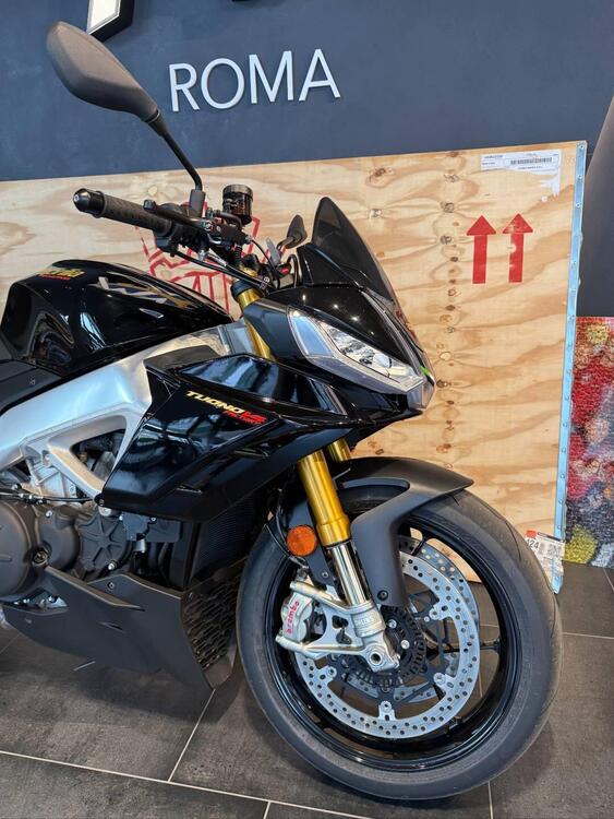 Aprilia Tuono V4 Factory (2021 - 24) (5)