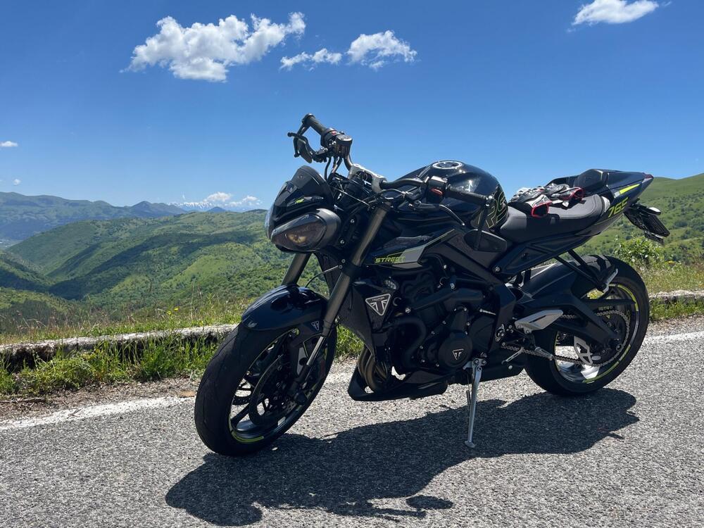 Triumph Street Triple 765 RS (2023 - 25) (3)