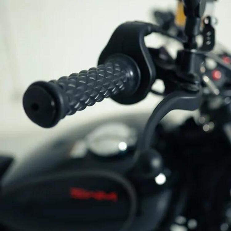 Swm Silver Vase 440 (2015 - 16) (4)