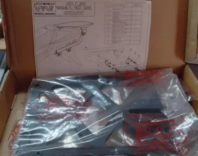 F297 Kit portapacchi YAMAHA FJ 1100/1200 Givi