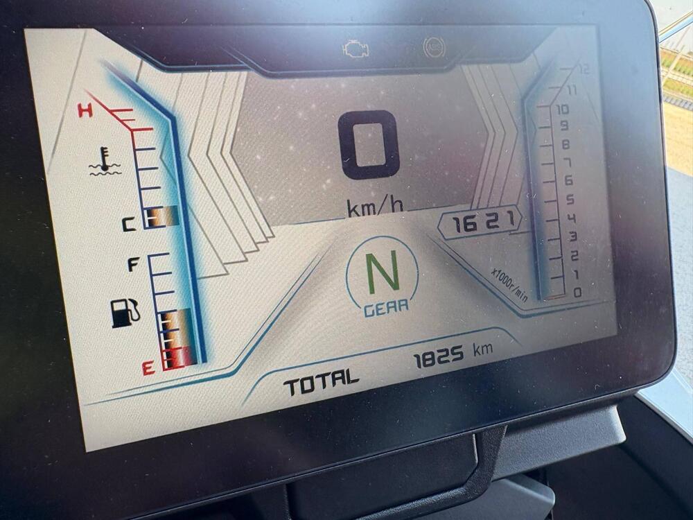 QJ Motor SRT 700 X (2024 - 25) (5)
