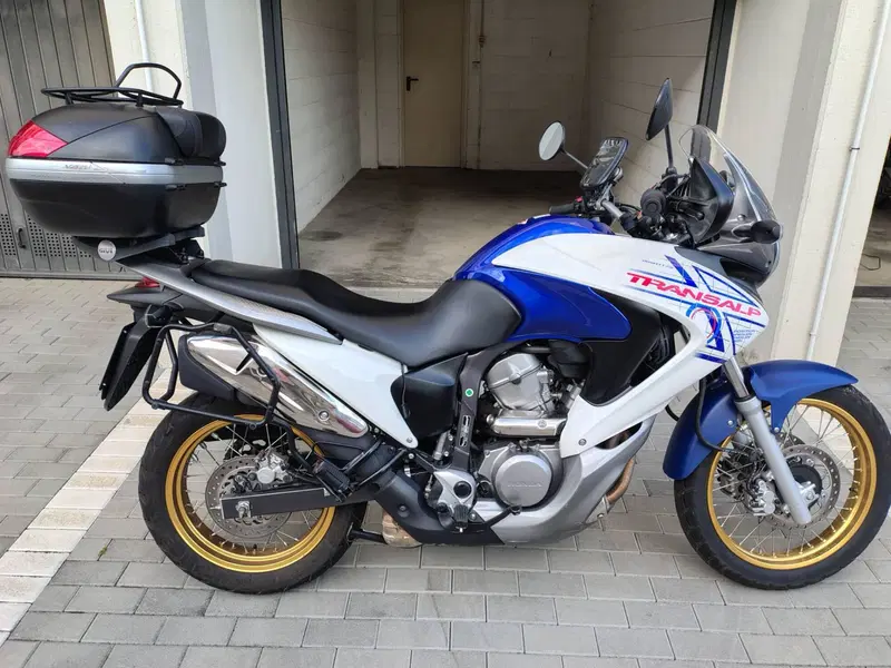 Honda Transalp XL 700 V (2007 - 2013) (2)