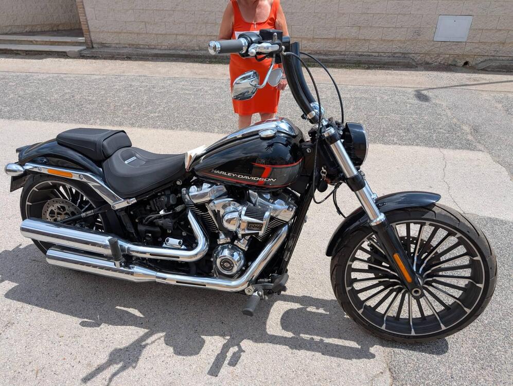 Harley-Davidson Breakout 117 (2023 - 24) (2)
