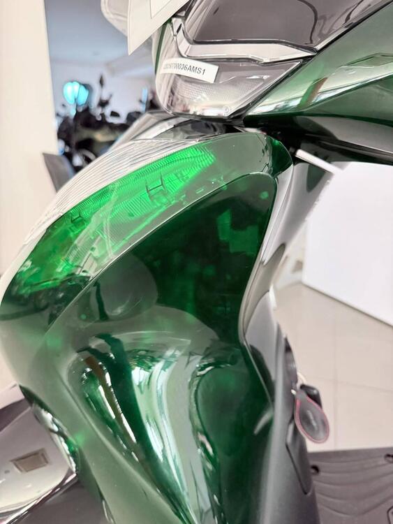 Honda SH 150i Vetro (2024 - 25) (3)