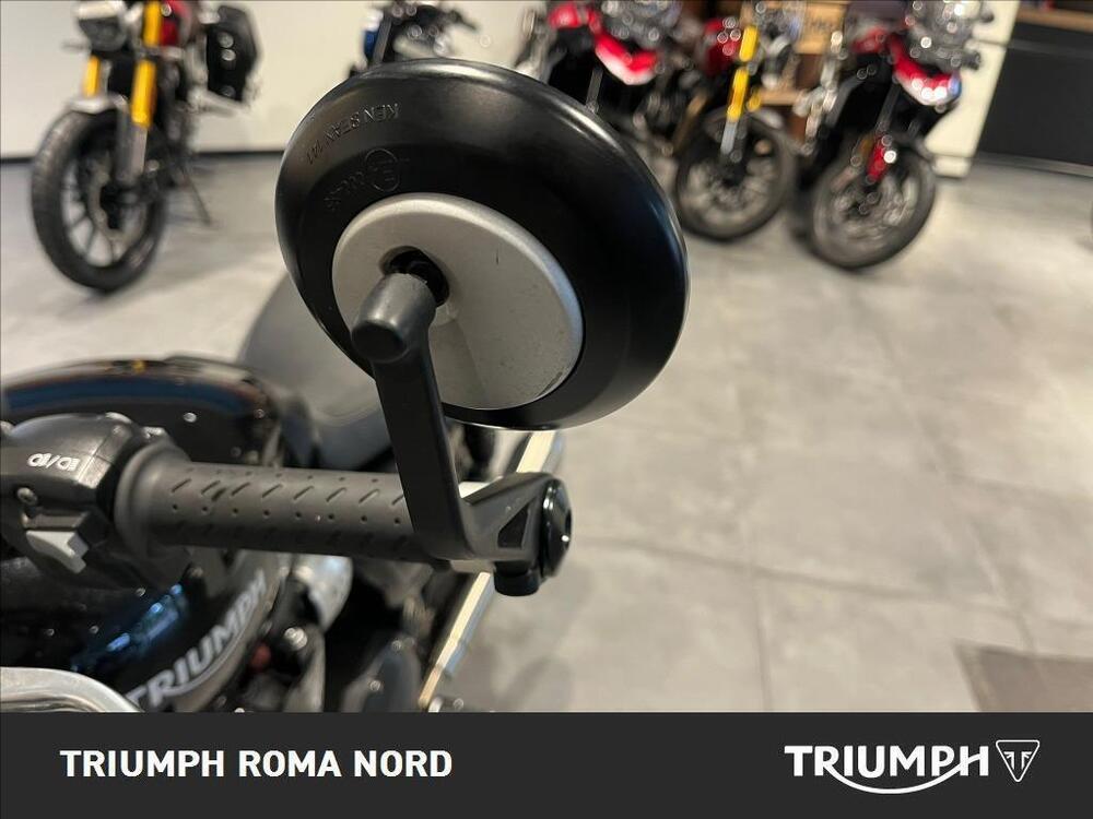 Triumph Street Twin 900 (2016) (4)