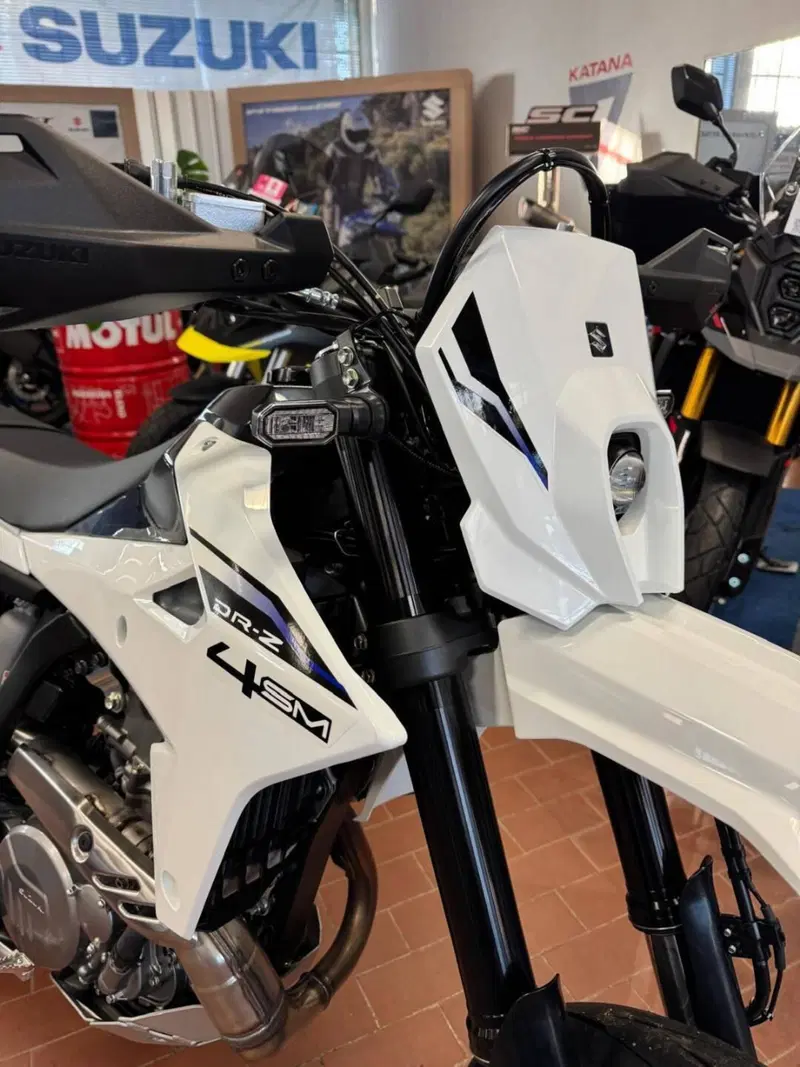 Suzuki DR-Z4SM (2025 - 26) (2)